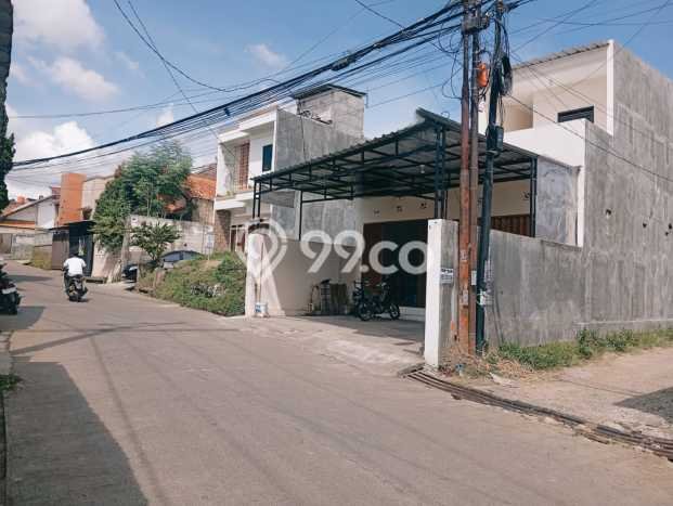 Ruko Dijual di Bandung LT 52m2 & LB 72m2 Lokasi Terbaik! Ruko Dijual di Bandung LT 52m2 & LB 72m2 Lokasi Terbaik!