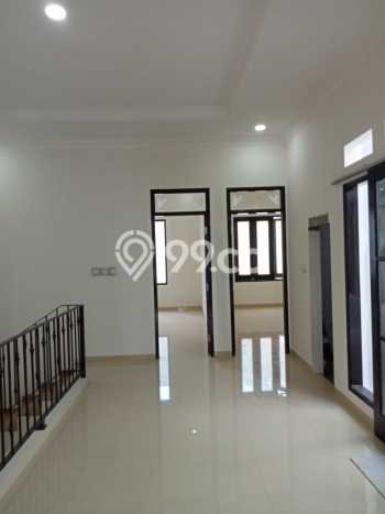 Rumah Sederhana Dijual di Duren Sawit 5 Kamar dengan Luas Tanah 225m2 Rumah Sederhana Dijual di Duren Sawit 5 Kamar dengan Luas Tanah 225m2