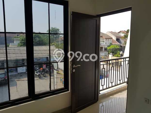 Rumah Kondisi Baik Disewakan di Jatiwaringin, Bekasi LT 116m2, LB 135m2 Rumah Kondisi Baik Disewakan di Jatiwaringin, Bekasi LT 116m2, LB 135m2