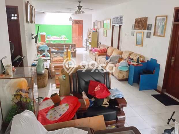 Rumah Modern 7 Kamar LT 400m2 di Jatiwaringin Rumah Modern 7 Kamar LT 400m2 di Jatiwaringin