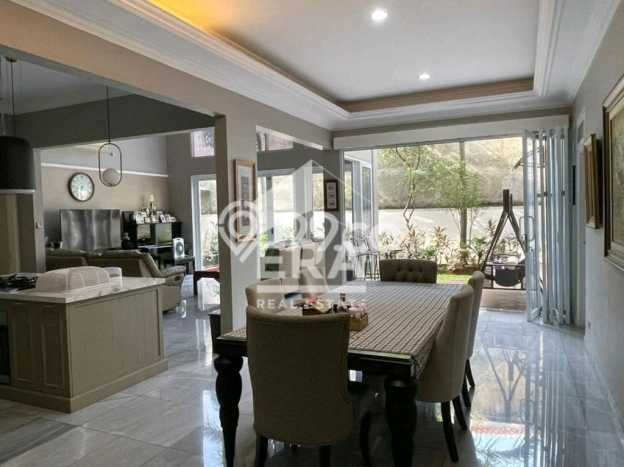 For Sale! Premium House LT 447m2 Desain Elegan di Pejaten For Sale! Premium House LT 447m2 Desain Elegan di Pejaten