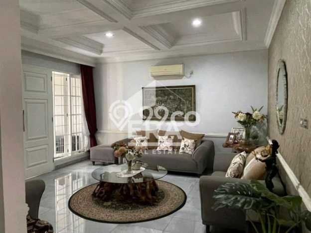 For Sale! Premium House LT 447m2 Desain Elegan di Pejaten For Sale! Premium House LT 447m2 Desain Elegan di Pejaten