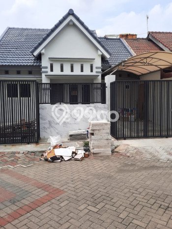 Dijual Cepat Rumah Favorit Siap Huni LB 126m2 di Mulyorejo, Surabaya Dijual Cepat Rumah Favorit Siap Huni LB 126m2 di Mulyorejo, Surabaya