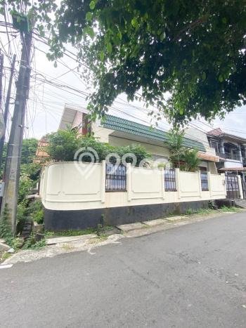 Rumah Luxury Modern Tanpa Renovasi di Pondok Kelapa Jakarta Timur Rumah Luxury Modern Tanpa Renovasi di Pondok Kelapa Jakarta Timur