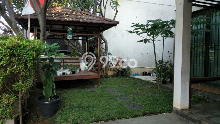 For Sale! Premium House LT 216m2 Desain Modern di Pulomas For Sale! Premium House LT 216m2 Desain Modern di Pulomas
