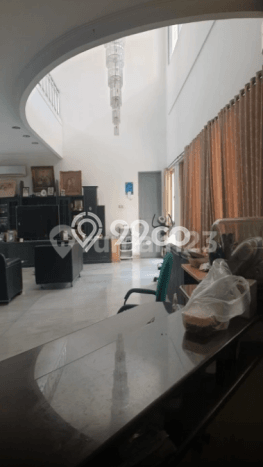 Rumah Luxury di Jakarta Utara Strategis Kondisi Baik Rumah Luxury di Jakarta Utara Strategis Kondisi Baik