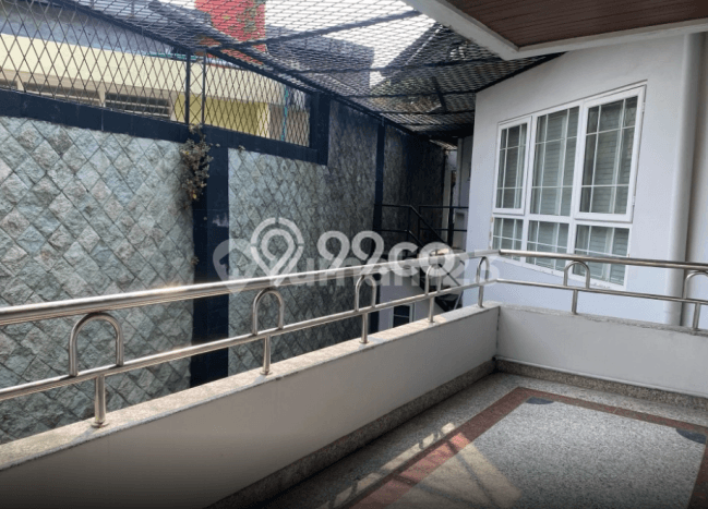 Rumah Eksklusif Siap Huni LT 707m2 di Menteng, Jakarta Pusat Rumah Eksklusif Siap Huni LT 707m2 di Menteng, Jakarta Pusat