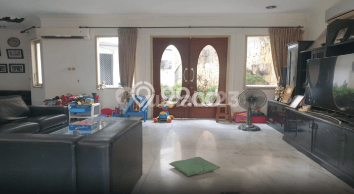 Rumah Luxury di Jakarta Utara Strategis Kondisi Baik Rumah Luxury di Jakarta Utara Strategis Kondisi Baik