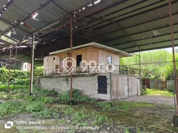 Pabrik Dijual di Jabung Malang dengan Luas Bangunan 2500m2 Pabrik Dijual di Jabung Malang dengan Luas Bangunan 2500m2