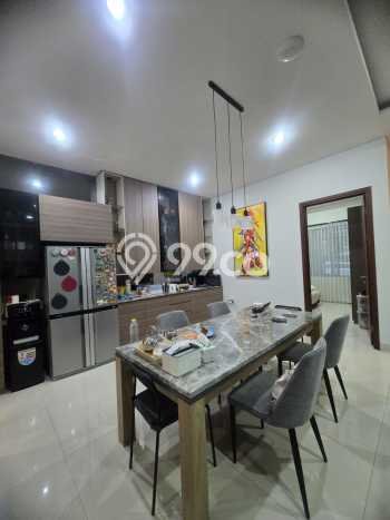 Rumah Elit LB 218m2 Siap Pakai Desain Elegan di Setra Duta, Bandung Rumah Elit LB 218m2 Siap Pakai Desain Elegan di Setra Duta, Bandung