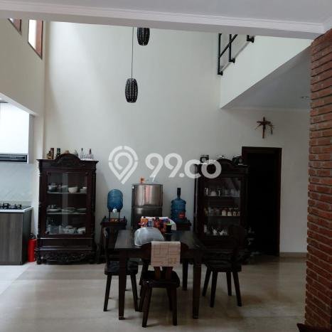 For Sale! Luxury House LT 270m2 Desain Elegan di Setra Duta For Sale! Luxury House LT 270m2 Desain Elegan di Setra Duta