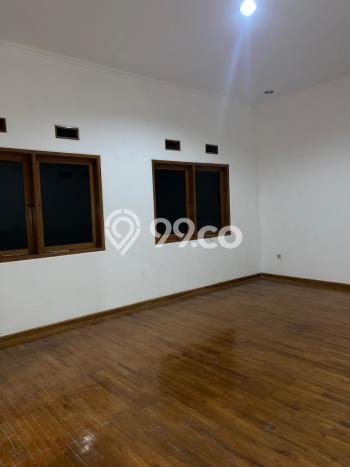 Rumah Elit Modern Tanpa Renovasi di Setiabudi Bandung Rumah Elit Modern Tanpa Renovasi di Setiabudi Bandung
