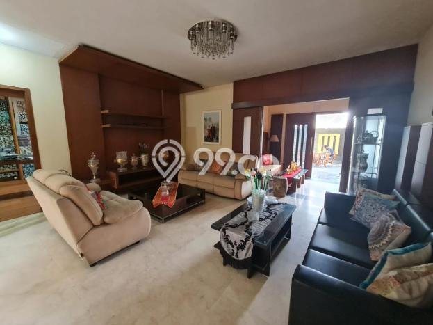 Rumah Mewah Dijual LT 233m2 di Andir, Bandung Rumah Mewah Dijual LT 233m2 di Andir, Bandung