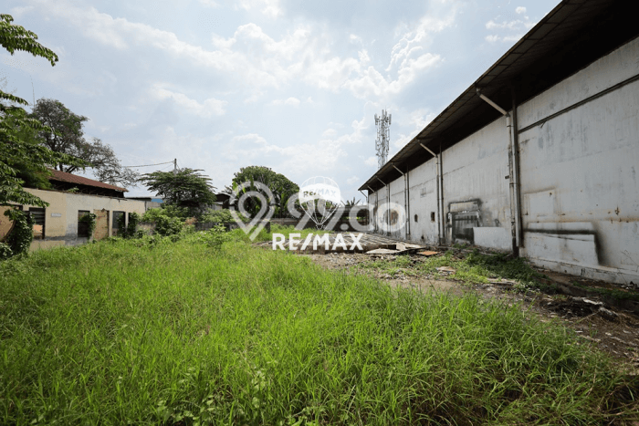 Gudang Disewakan Lokasi Serpong Utara Tangerang Selatan Harga Spesial! Gudang Disewakan Lokasi Serpong Utara Tangerang Selatan Harga Spesial!