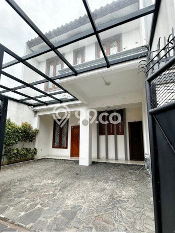 Rumah Luxury Modern Tanpa Renovasi di Kayu Putih Jakarta Timur Rumah Luxury Modern Tanpa Renovasi di Kayu Putih Jakarta Timur