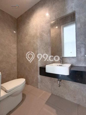 Rumah Elit LB 169m2 Siap Huni Desain Elegan di Summarecon Crown Gading, Bekasi Rumah Elit LB 169m2 Siap Huni Desain Elegan di Summarecon Crown Gading, Bekasi