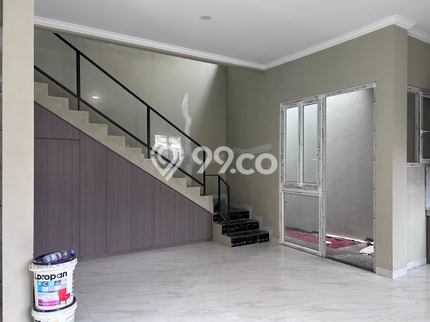Lokasi strategis! Rumah siap huni dikontrakkan di Serpong Utara LB 154m2 Lokasi strategis! Rumah siap huni dikontrakkan di Serpong Utara LB 154m2