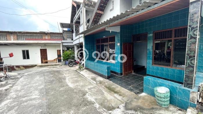 Dijual Cepat Rumah Bagus Siap Huni LB 100m2 di Jebres, Surakarta Dijual Cepat Rumah Bagus Siap Huni LB 100m2 di Jebres, Surakarta