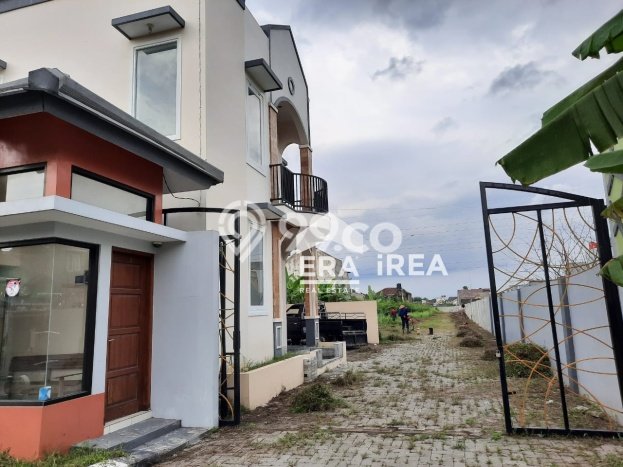 For Sale Rumah Mewah Exclusive di Kartasura, Sukoharjo For Sale Rumah Mewah Exclusive di Kartasura, Sukoharjo