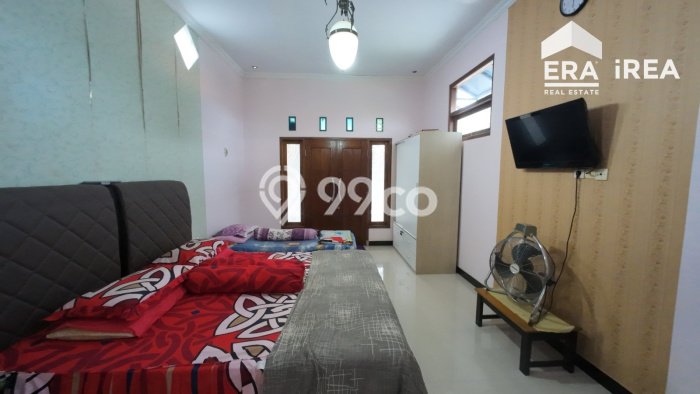 Jual Rumah Bagus Siap Huni LB 152m2 di Colomadu, Karanganyar Jual Rumah Bagus Siap Huni LB 152m2 di Colomadu, Karanganyar