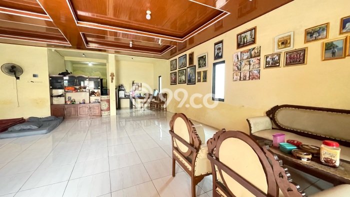 Rumah Kost Dijual di Jebres, Surakarta, Spesifikasi 0 KT, 4 KM, 450m2 Rumah Kost Dijual di Jebres, Surakarta, Spesifikasi 0 KT, 4 KM, 450m2