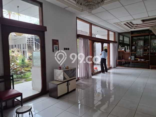 Jual Rumah Mewah Elegan Dengan View Cantik di Setiabudi, Bandung Jual Rumah Mewah Elegan Dengan View Cantik di Setiabudi, Bandung