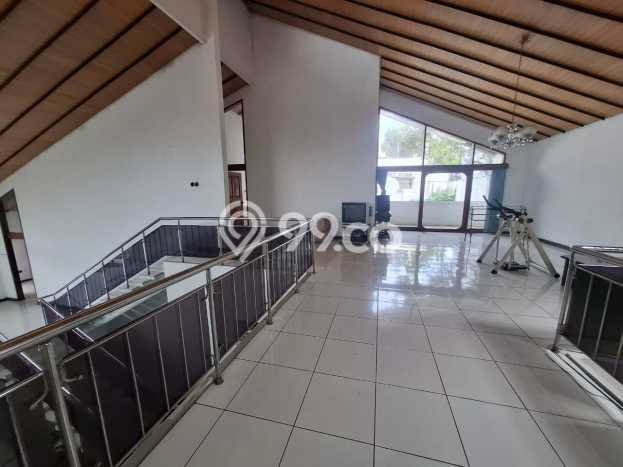 Jual Rumah Mewah Elegan Dengan View Cantik di Setiabudi, Bandung Jual Rumah Mewah Elegan Dengan View Cantik di Setiabudi, Bandung