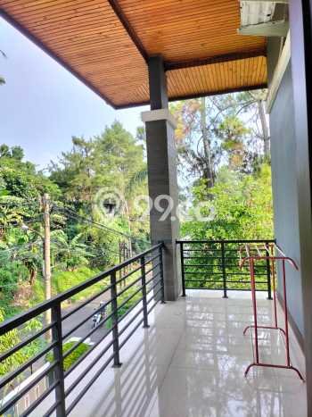 For Sale Rumah Mewah Exclusive di Sukasari, Bandung For Sale Rumah Mewah Exclusive di Sukasari, Bandung
