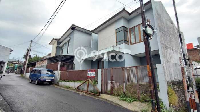 Rumah Modern Minimalis 4 KT Bisa Langsung Pindah di Cimahi Utara Rumah Modern Minimalis 4 KT Bisa Langsung Pindah di Cimahi Utara
