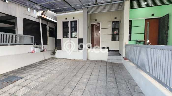 For Sale Rumah 2 Kamar Lokasi Ideal Bagus dan Strategis di Parongpong For Sale Rumah 2 Kamar Lokasi Ideal Bagus dan Strategis di Parongpong