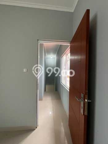 For Sale Rumah 2 Kamar Lokasi Ideal Bagus dan Strategis di Cisarua For Sale Rumah 2 Kamar Lokasi Ideal Bagus dan Strategis di Cisarua