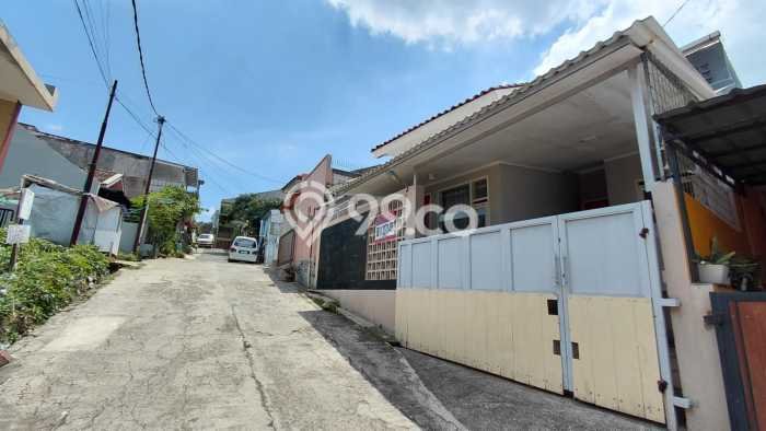 Jual Rumah Strategis Bagus Punya 3 KT di Cimahi Utara Cimahi SHM Jual Rumah Strategis Bagus Punya 3 KT di Cimahi Utara Cimahi SHM