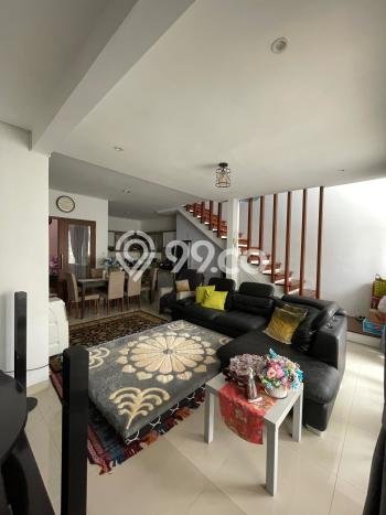 Dijual Rumah 4 Kamar Lokasi Ideal Bagus dan Strategis di Sukasari Dijual Rumah 4 Kamar Lokasi Ideal Bagus dan Strategis di Sukasari