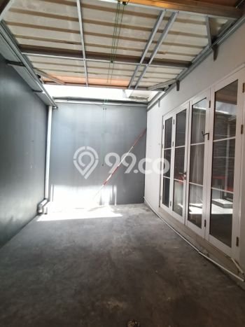 Disewakan! Rumah 3 Kamar Tidur &
3 Kamar Mandi di Gading Serpong, Tangerang Disewakan! Rumah 3 Kamar Tidur &
3 Kamar Mandi di Gading Serpong, Tangerang