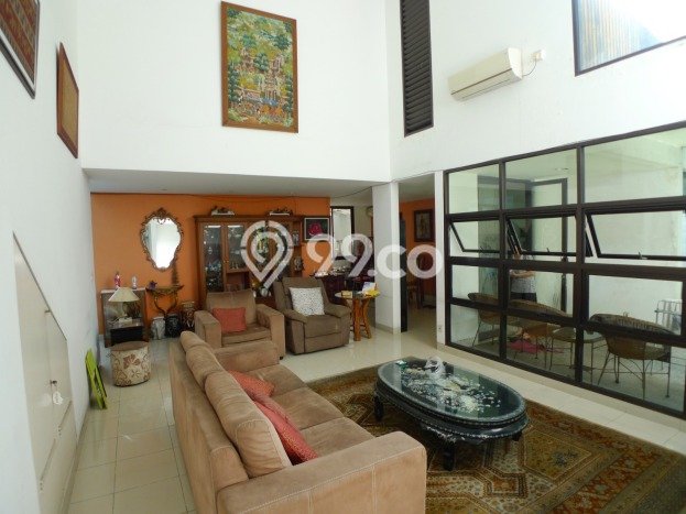 Jual Rumah Mewah Elegan Dengan View Eksklusif di Pangkalan Jati, Depok Jual Rumah Mewah Elegan Dengan View Eksklusif di Pangkalan Jati, Depok