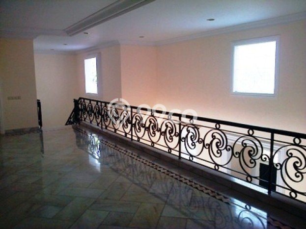 Jual Rumah Mewah Megah Dengan View Eksklusif di Lebak Bulus, Jakarta Selatan Jual Rumah Mewah Megah Dengan View Eksklusif di Lebak Bulus, Jakarta Selatan