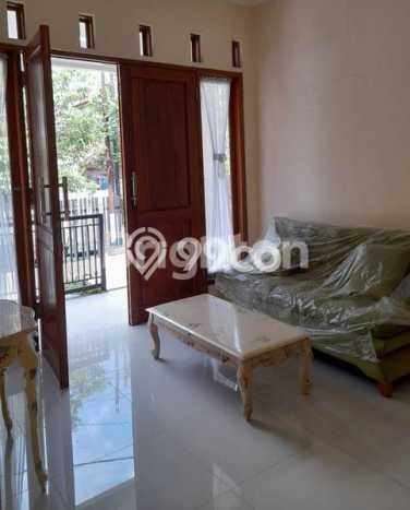 Disewakan! Rumah 5 Kamar Tidur &
5 Kamar Mandi di Malang Kota, Malang Disewakan! Rumah 5 Kamar Tidur &
5 Kamar Mandi di Malang Kota, Malang