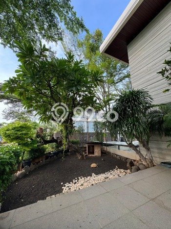 Rumah Elit Modern Siap Huni di Pantai Indah Kapuk Jakarta Utara Rumah Elit Modern Siap Huni di Pantai Indah Kapuk Jakarta Utara