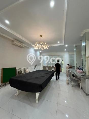 Hunian Mewah LB 200m2 Siap Pakai Desain Elegan di Pantai Indah Kapuk, Jakarta Utara Hunian Mewah LB 200m2 Siap Pakai Desain Elegan di Pantai Indah Kapuk, Jakarta Utara