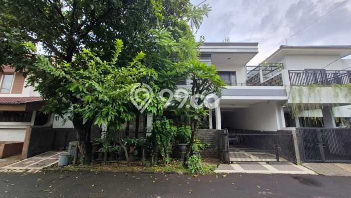 For Sale Rumah Elit Exclusive di Pondok Aren, Tangerang Selatan For Sale Rumah Elit Exclusive di Pondok Aren, Tangerang Selatan