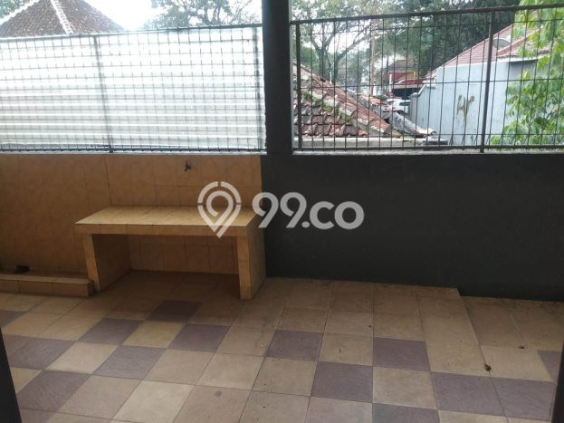 Jarang Ada! Rumah Sewa 5 Kamar Bagus Siap Huni Bandung Kota Jarang Ada! Rumah Sewa 5 Kamar Bagus Siap Huni Bandung Kota
