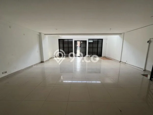 Ruko untuk Disewa di Pusat Bandung Luas Bangunan 288m2 Ruko untuk Disewa di Pusat Bandung Luas Bangunan 288m2