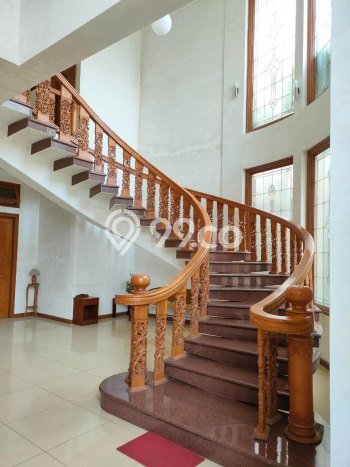 Sewa cepat rumah minimalis lokasi strategis 7 Kamar di Coblong, Bandung Sewa cepat rumah minimalis lokasi strategis 7 Kamar di Coblong, Bandung