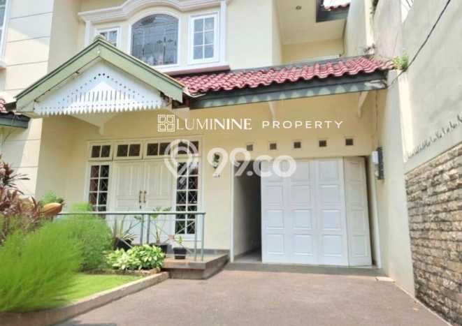 Siap Huni Rumah Mewah 4 Kamar di Kebayoran Baru Dekat ke Mana Saja Siap Huni Rumah Mewah 4 Kamar di Kebayoran Baru Dekat ke Mana Saja
