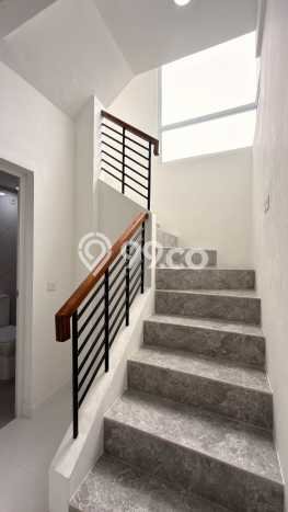Jual Rumah Luas Megah Dengan View Eksklusif di BSD The Icon, Tangerang Jual Rumah Luas Megah Dengan View Eksklusif di BSD The Icon, Tangerang