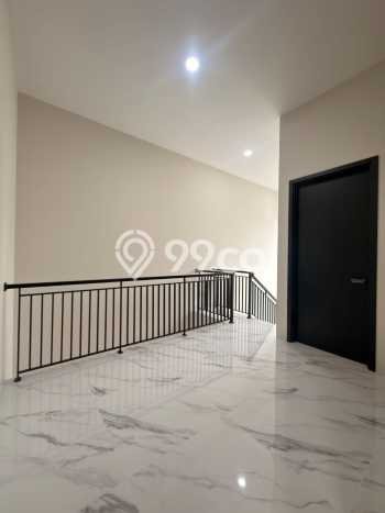 Rumah Elit Modern Siap Huni di BSD Griya Loka Tangerang Rumah Elit Modern Siap Huni di BSD Griya Loka Tangerang