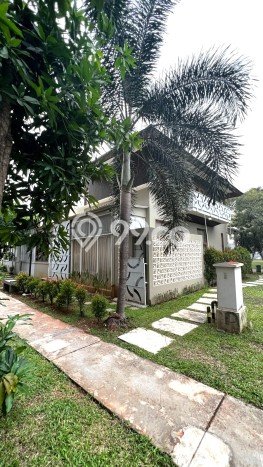 Rumah sewa siap pakai 4 KT di BSD, Tangerang Rumah sewa siap pakai 4 KT di BSD, Tangerang