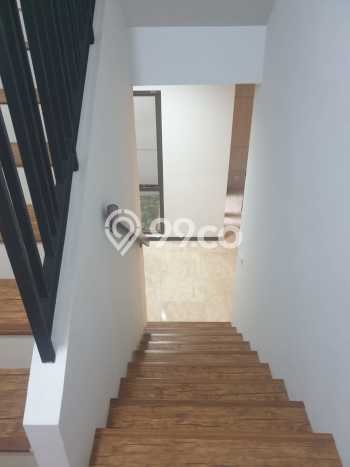 Jarang Ada! Rumah Kontrakan 4 Kamar Bagus Siap Huni BSD Jarang Ada! Rumah Kontrakan 4 Kamar Bagus Siap Huni BSD