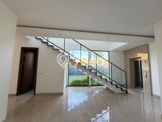 Jual Rumah Mewah Elegan Dengan View Eksklusif di BSD, Tangerang Jual Rumah Mewah Elegan Dengan View Eksklusif di BSD, Tangerang