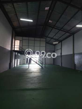 Unit Gudang Disewa Lokasi Cakung, Jakarta Timur Spesifikasi Luas Bangunan 432m2 Unit Gudang Disewa Lokasi Cakung, Jakarta Timur Spesifikasi Luas Bangunan 432m2